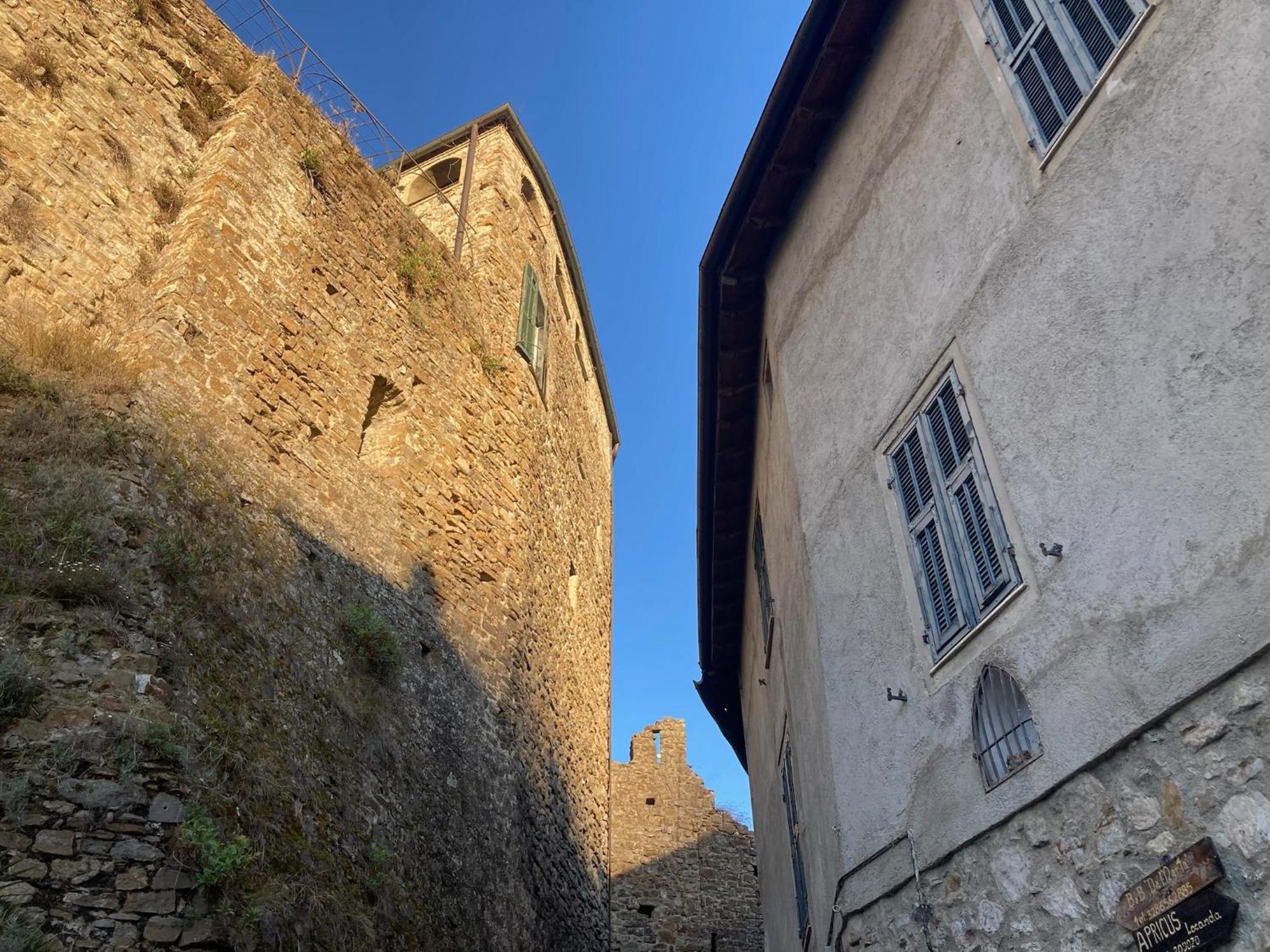 House In The Medieval Village Apricale Exteriér fotografie